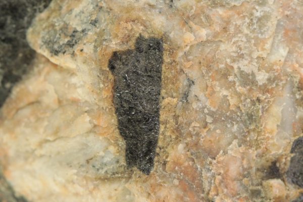 Allanit – Bild 3