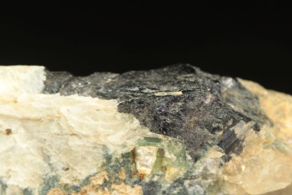 Kassiterit, Elbait, Amblygonit – Bild 5