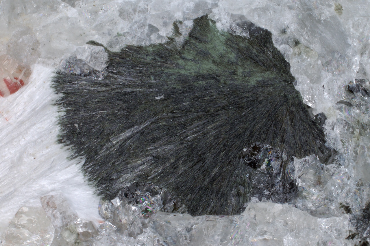 Julgoldit-Fe2+, pektolit – Bild 2