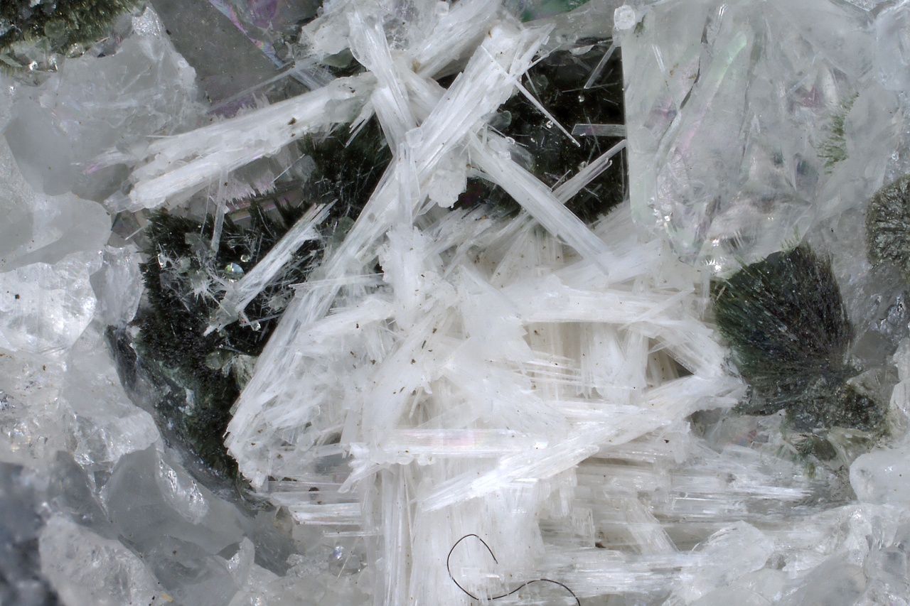 Julgoldit-Fe2+, pektolit – Bild 6