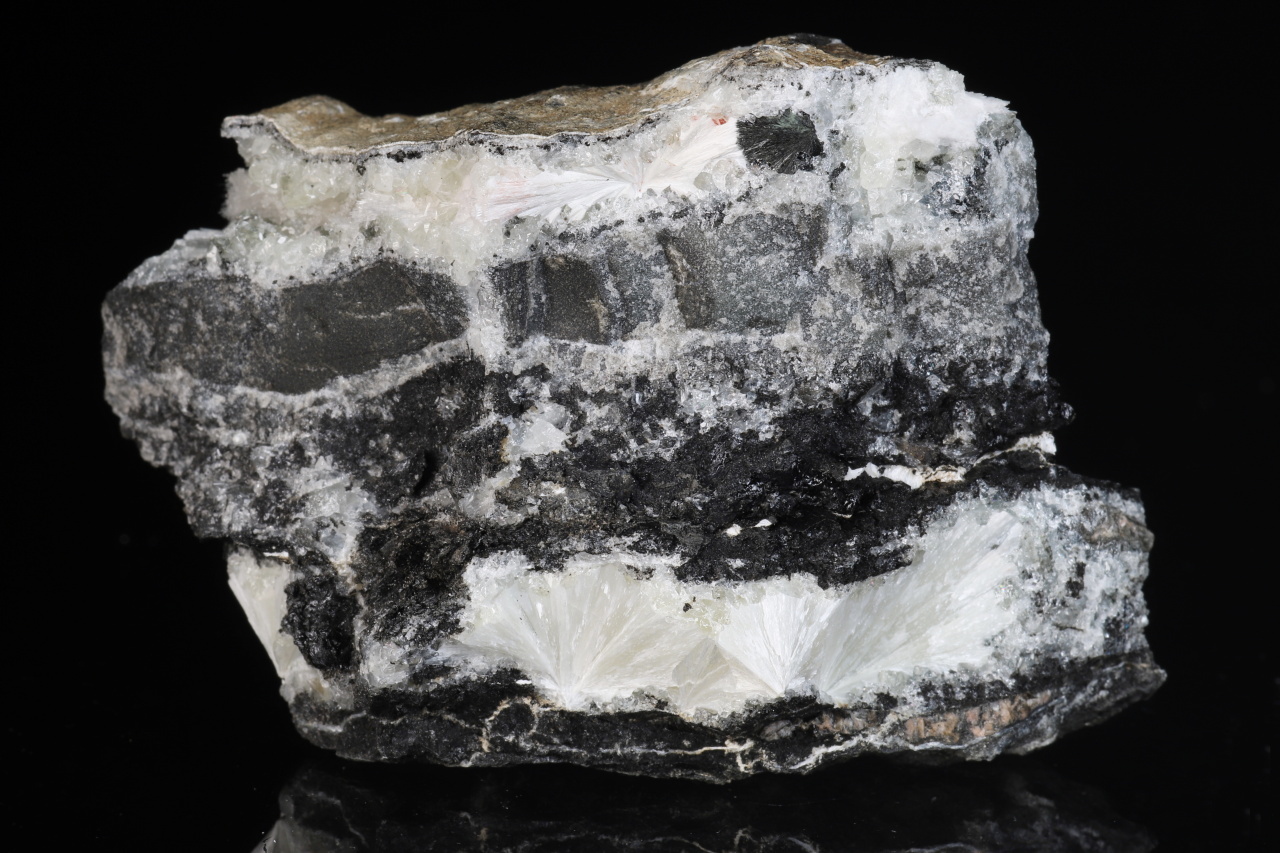 Julgoldit-Fe2+, pektolit – Bild 13