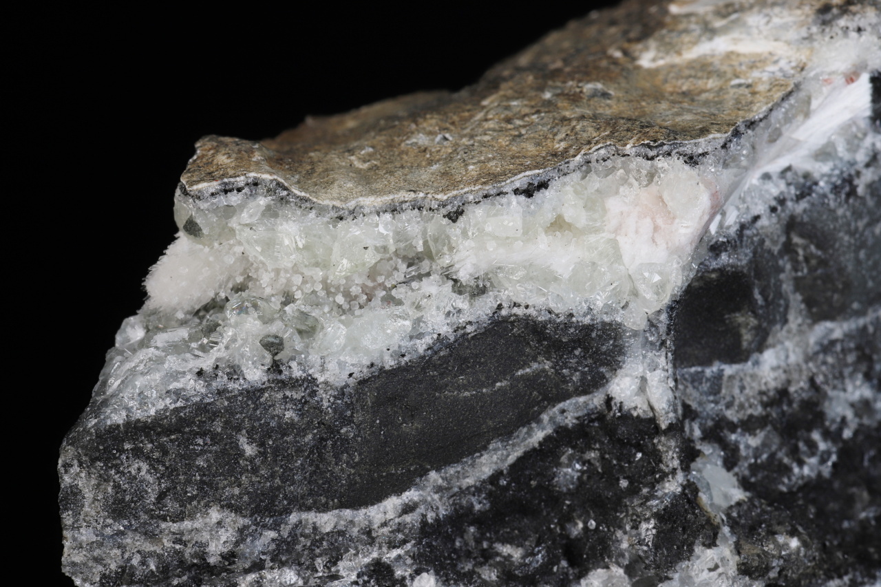 Julgoldit-Fe2+, pektolit – Bild 10