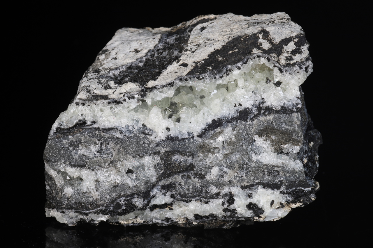 Julgoldit-Fe2+, datolit – Bild 9