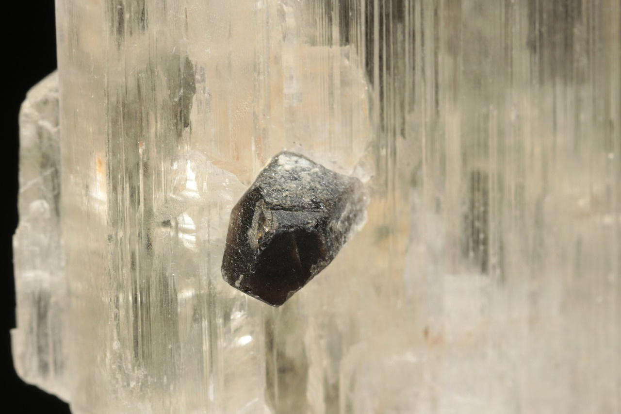 Spodumen, turmalín – Bild 10