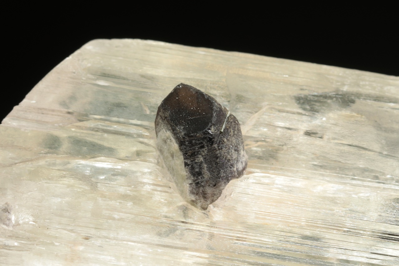 Spodumen, turmalín – Bild 11