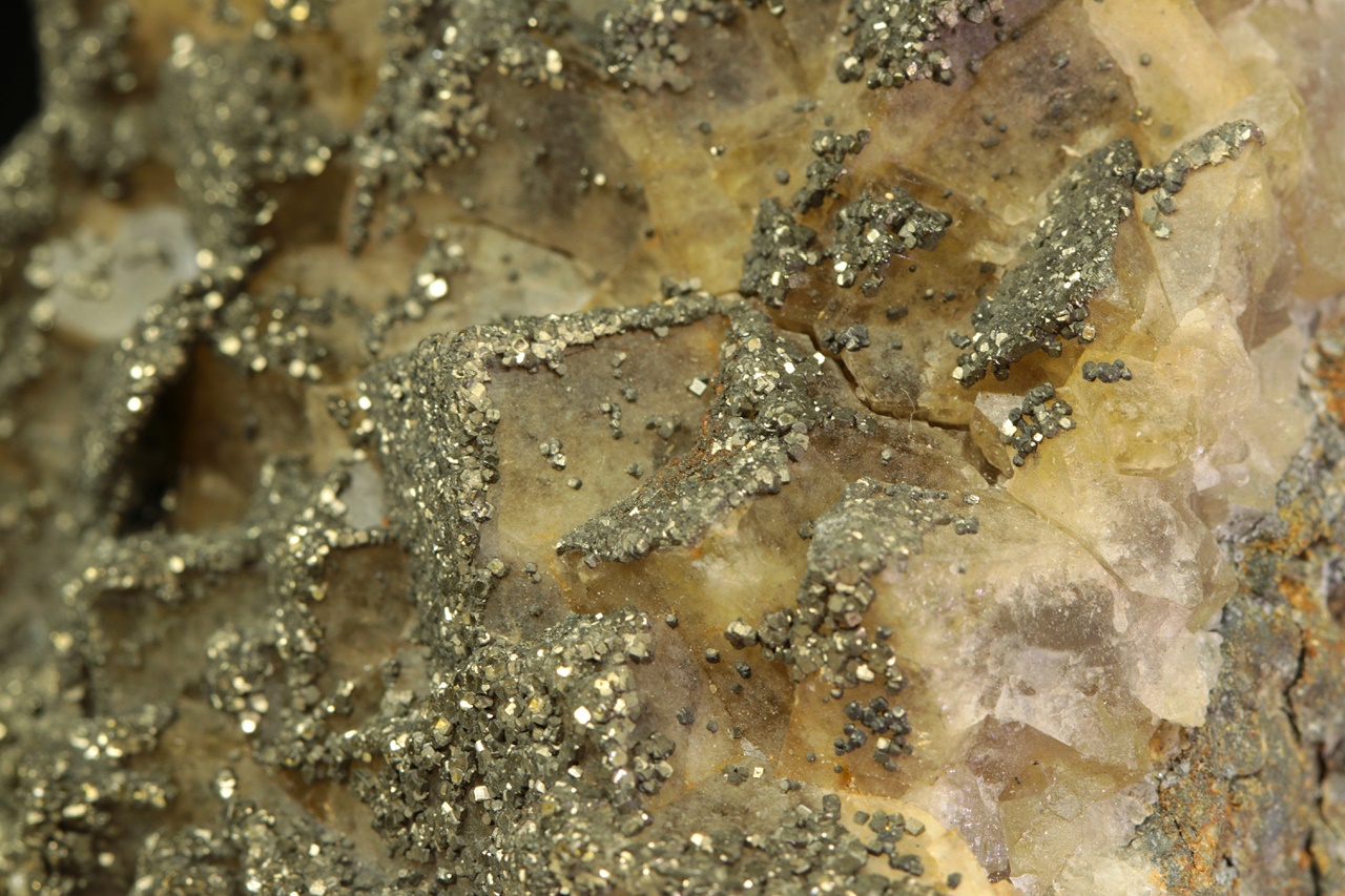 Fluorit, pyrit – Bild 6