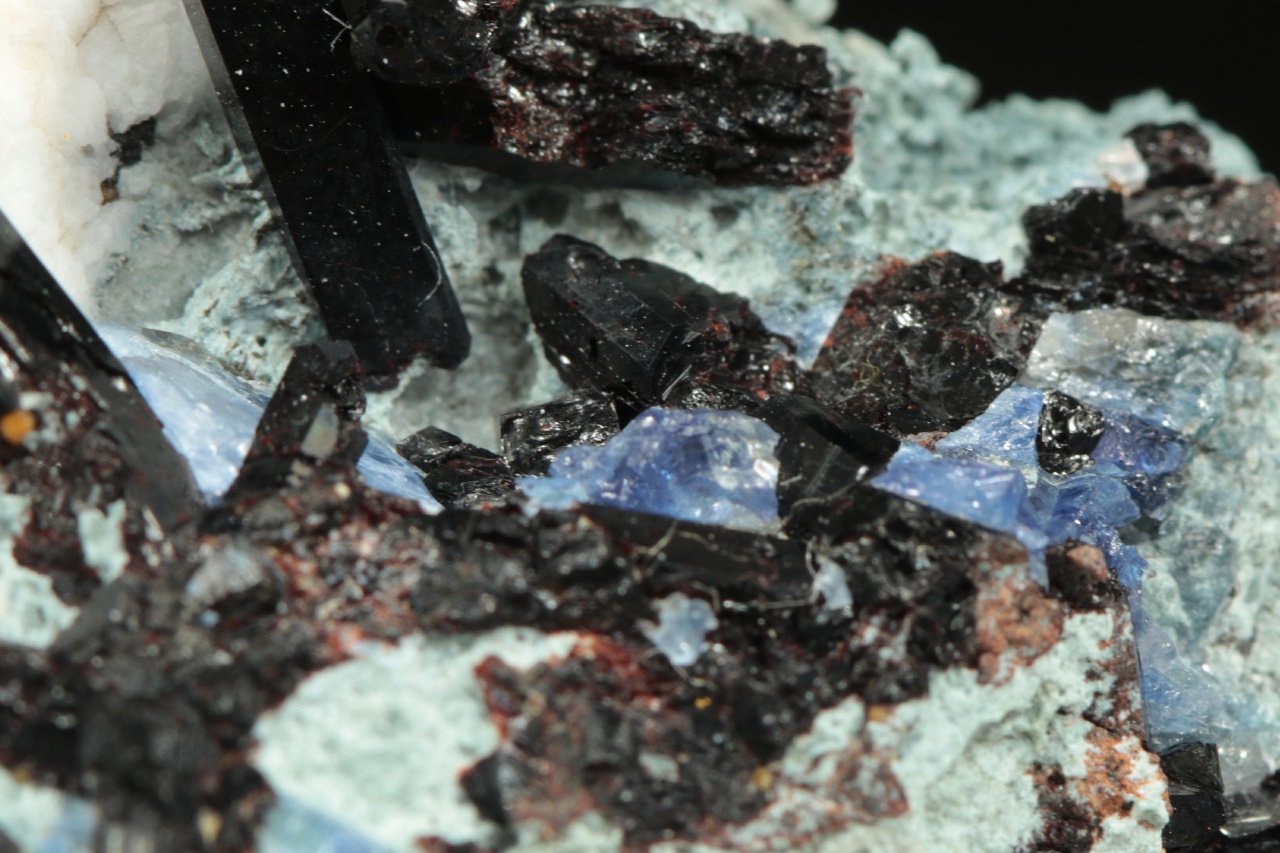 Benitoit, neptunit – Bild 8